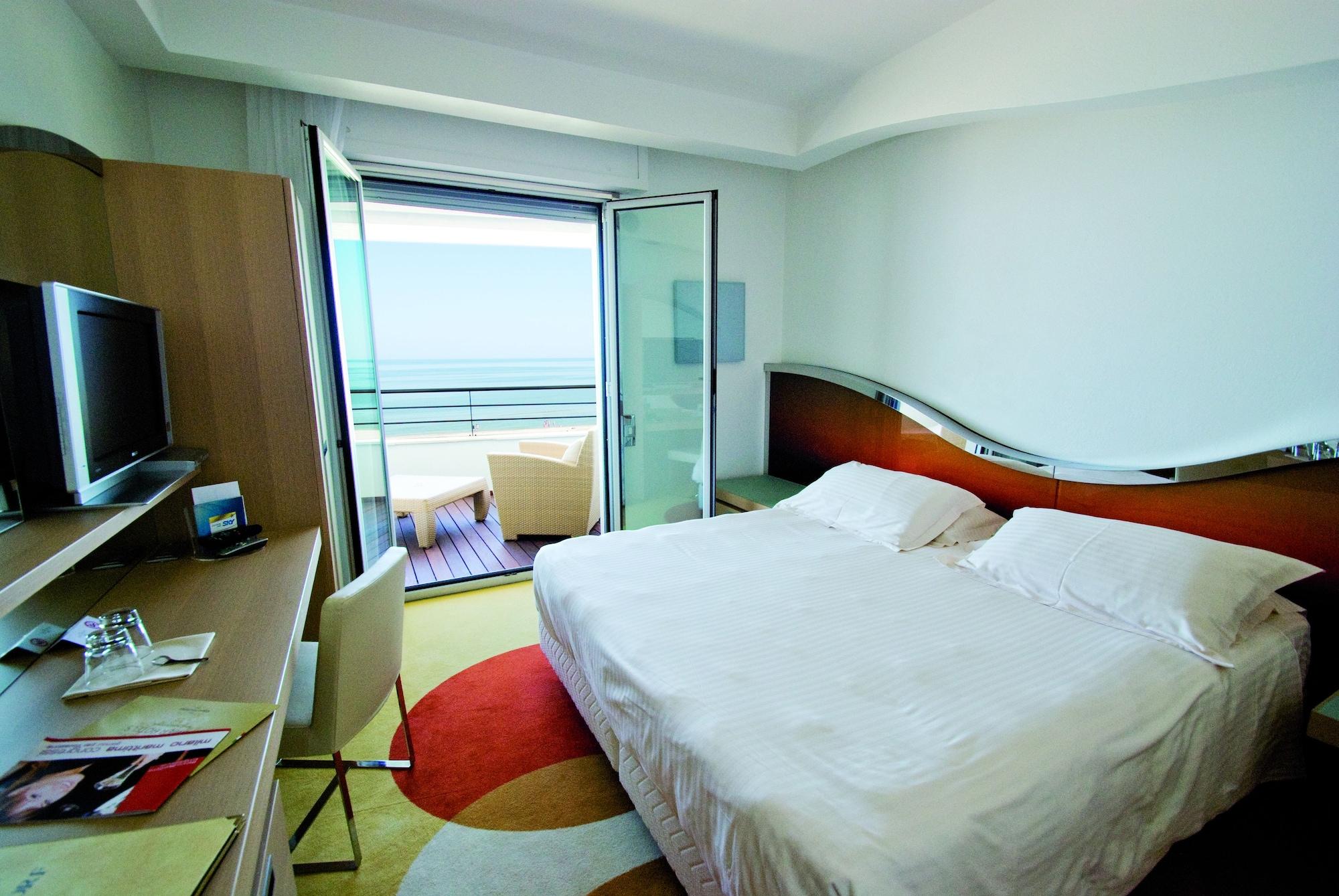 Hotel Waldorf- Premier Resort Milano Marittima Exterior photo